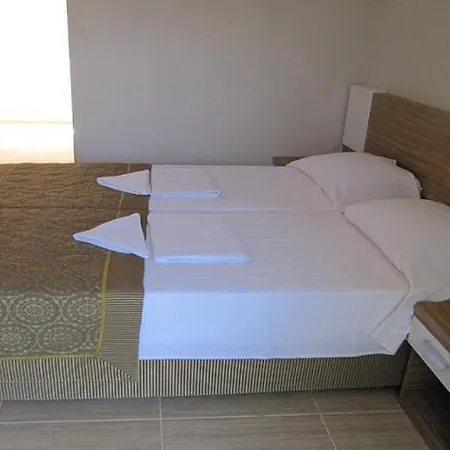 Best House Hotel 2*